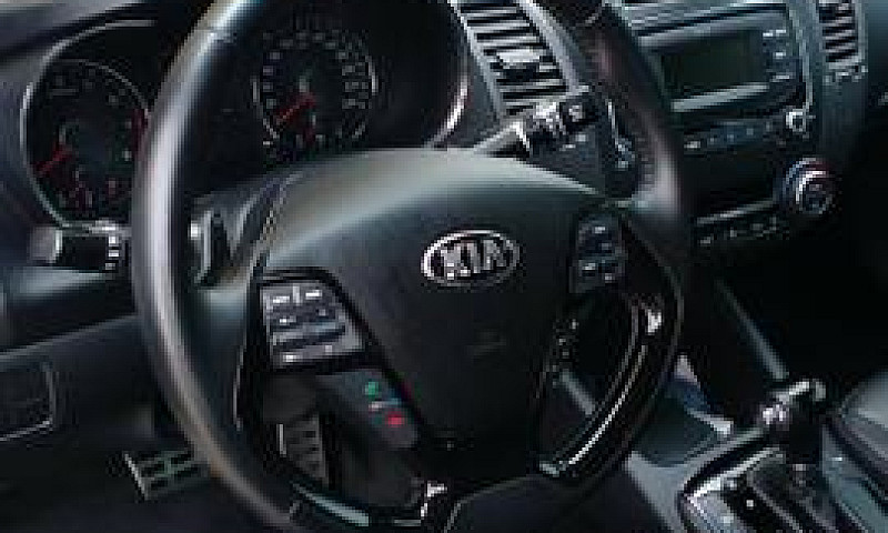 Kia Cerato 2017, Pra...