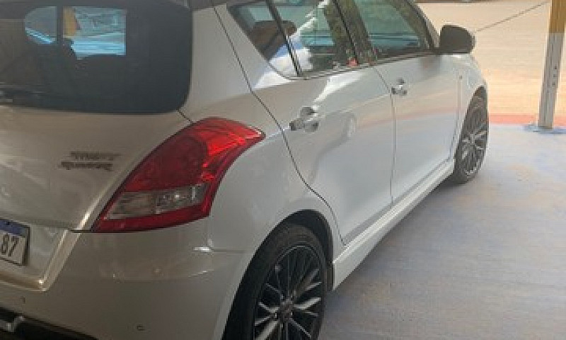 Suzuki Suift Sport ...