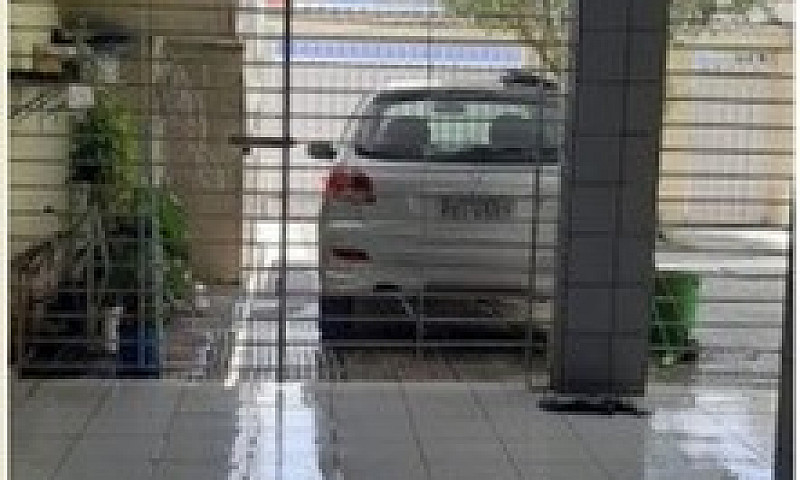 2 Casas (Um Térreo E...