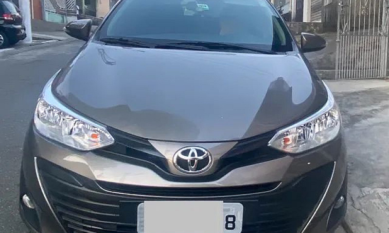 Toyota Yaris Xl Sedã...