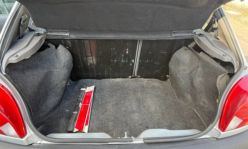 Ford Fiesta Gl 1.0 5...