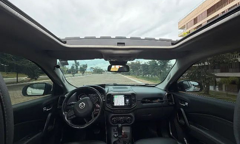 Fiat Toro Volcano 2....
