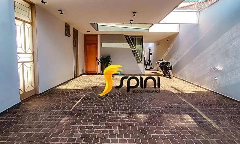 Casa Com 3 Dormitóri...