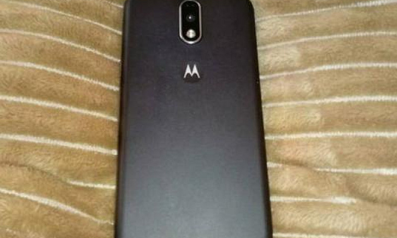 Moto G4...