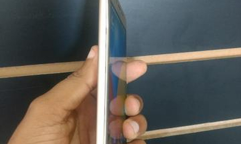 Vendo Moto E 4 Plus...