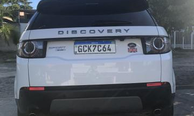 Land Rover Discovery...