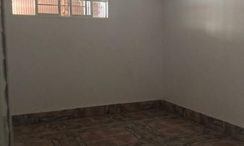 Casa Com 03 Quartos ...