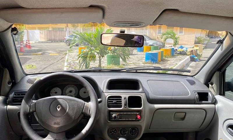 Clio Sedan Completo...