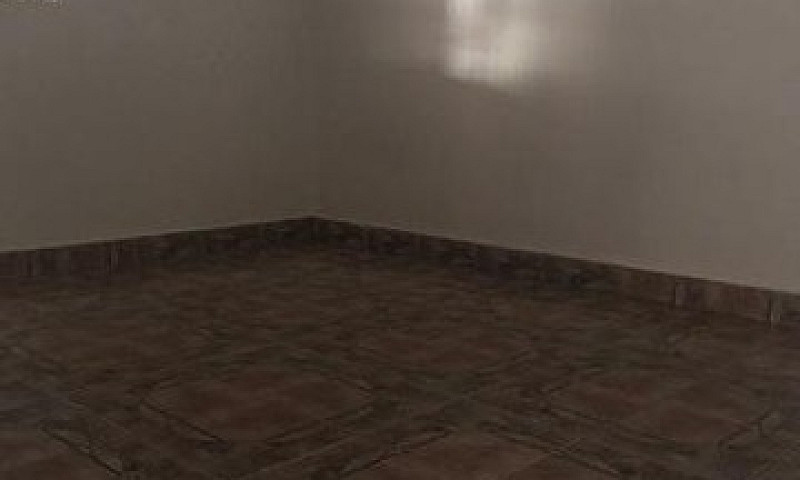 Casa Com 03 Quartos ...