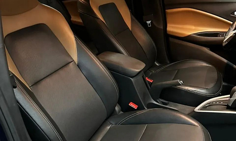 Onix Sedan Premier P...