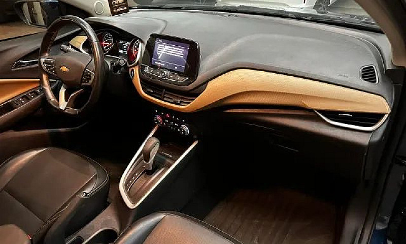 Onix Sedan Premier P...