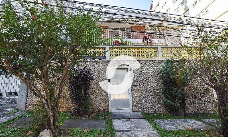 Casa Com 5 Quartos À...