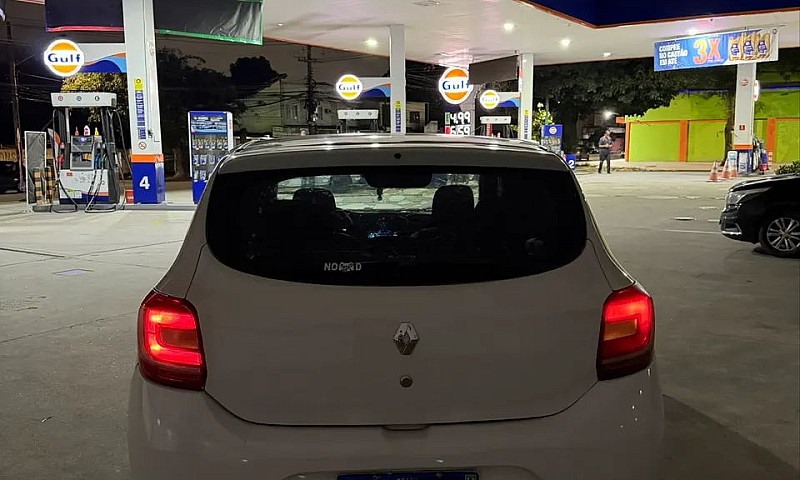 Renault Sandero Auth...
