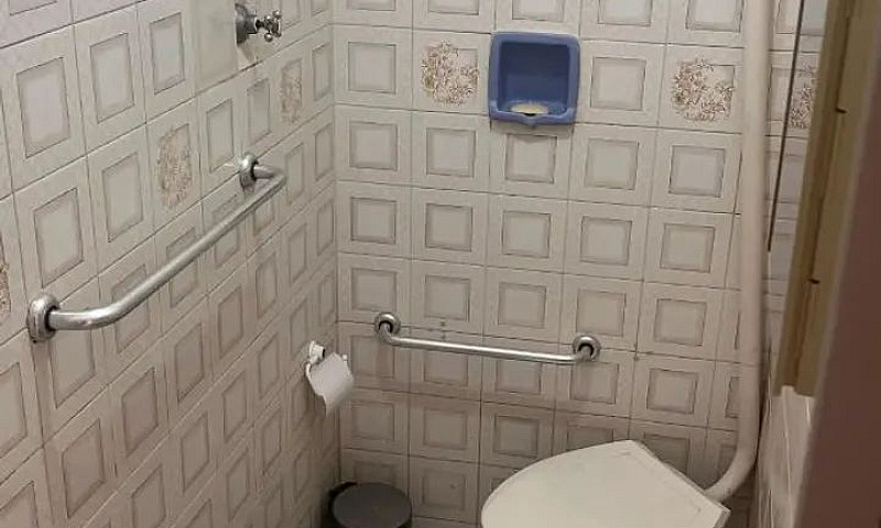 J8 Vendo Está Casa N...