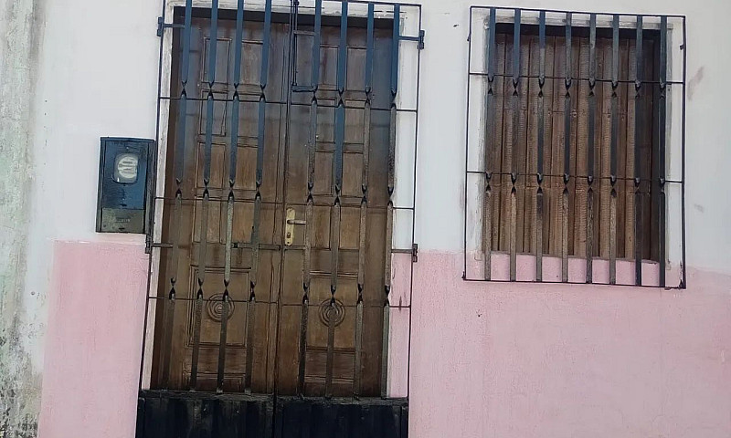 Alugo Casa Pequena N...