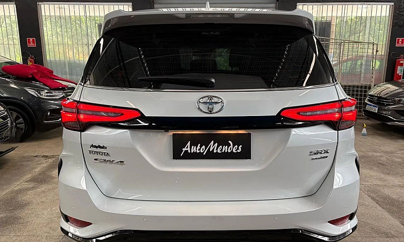 Toyota Hilux Sw4 Srx...