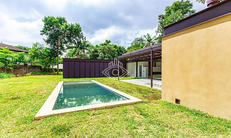 Casa Em Condomínio N...