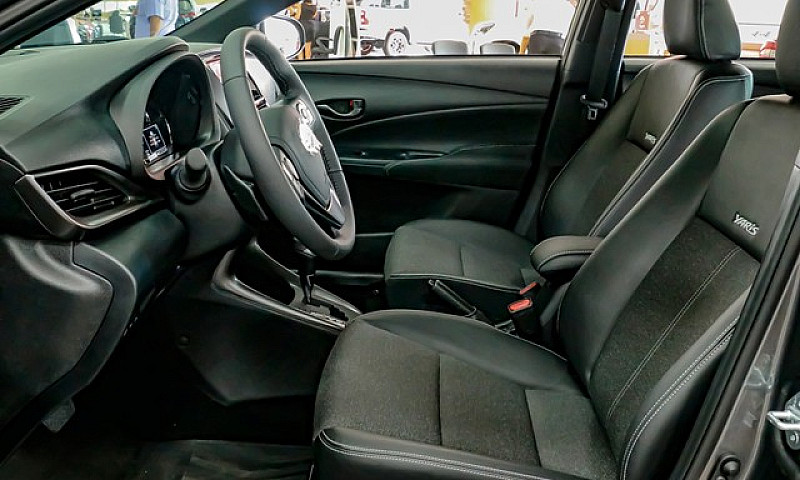 Toyota Yaris Xs 1.5 ...