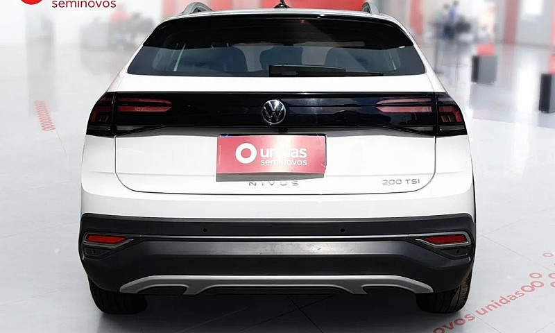 Volkswagen Nivus Hig...