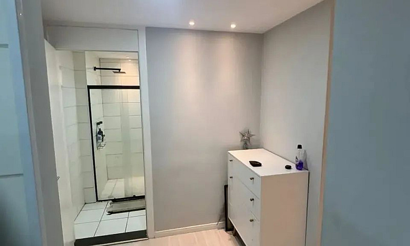 Imóvel Para Venda  E...