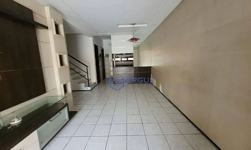 Casa Com 3 Dormitóri...