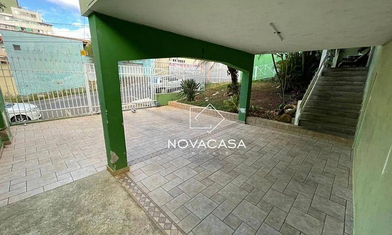 Casa Com 5 Dormitóri...