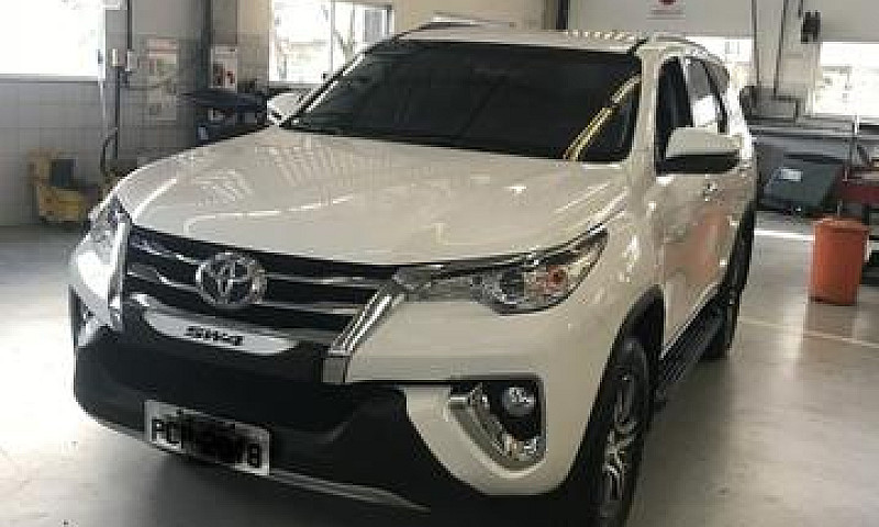 Hilux Sw4 Srv Flex 7...