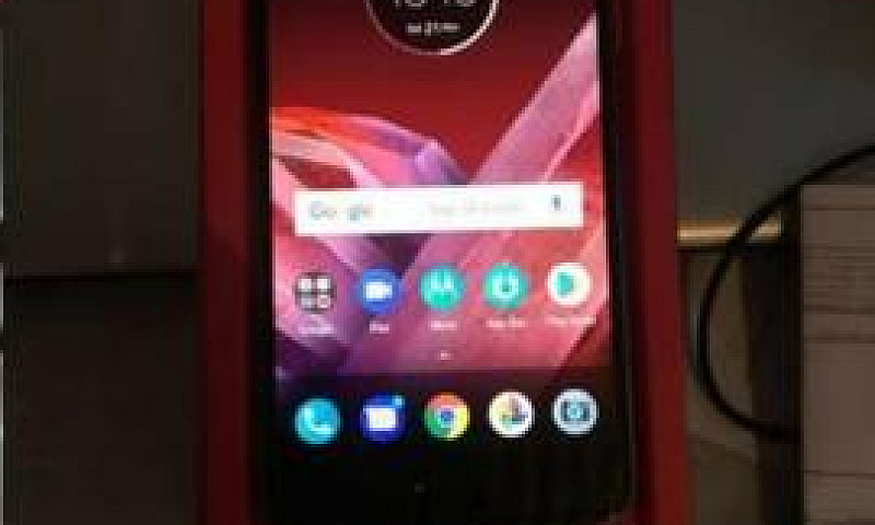 Moto Z2 Play...