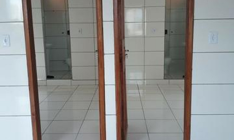 Aluga-Se Apartamento...