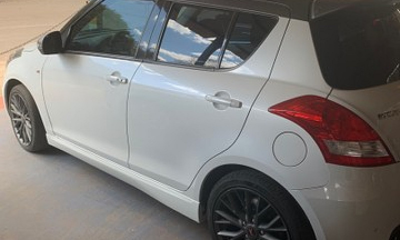 Suzuki Suift Sport ...