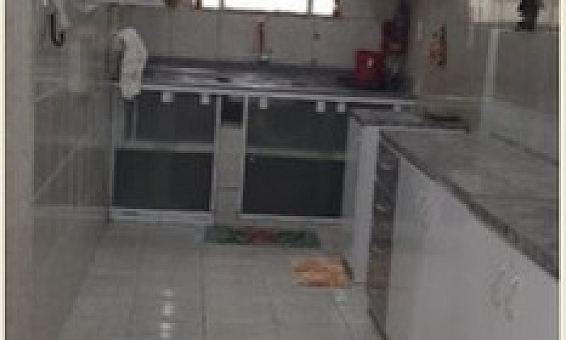 2 Casas (Um Térreo E...