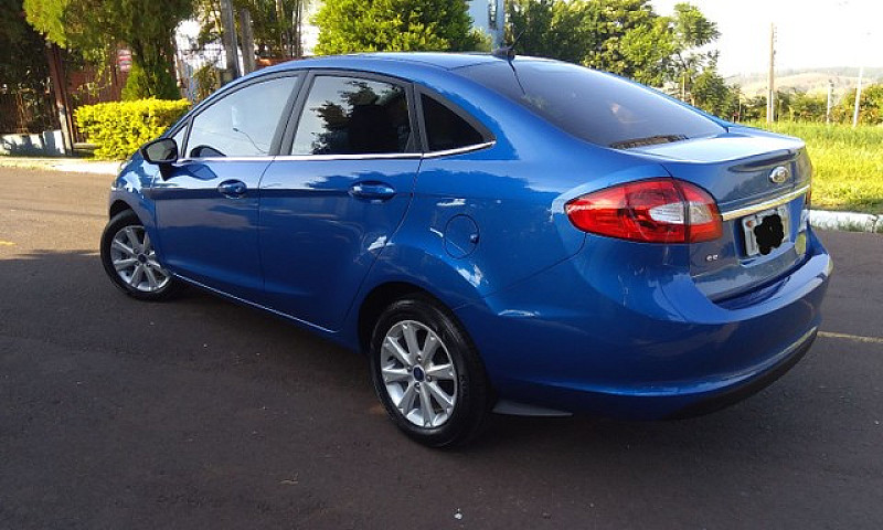 Ford New Giesta Se S...