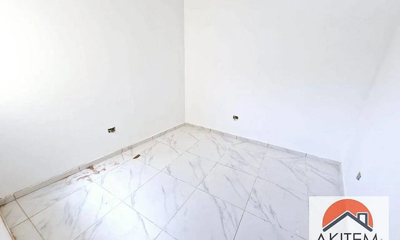 Casa Com 2 Qaurtos E...