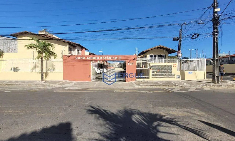 Casa Com 3 Dormitóri...