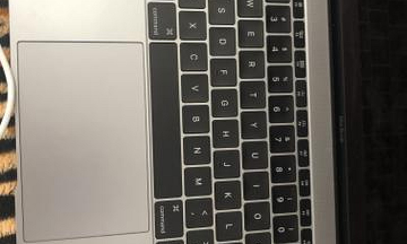 Macbook...