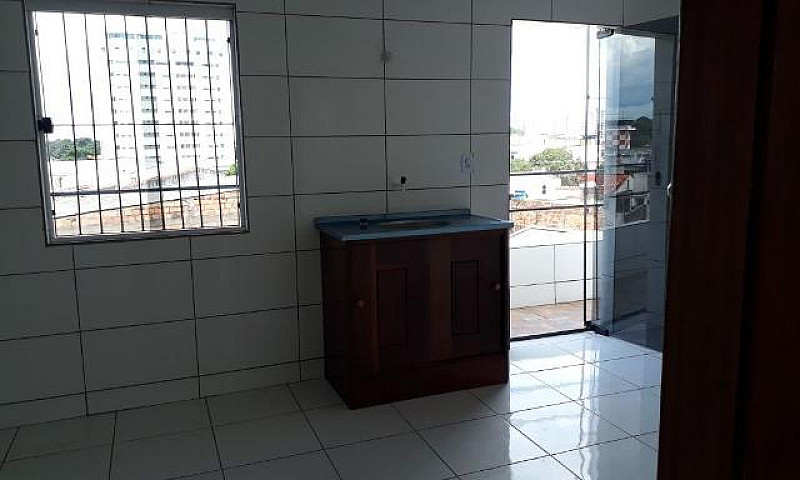 Aluga-Se Apartamento...