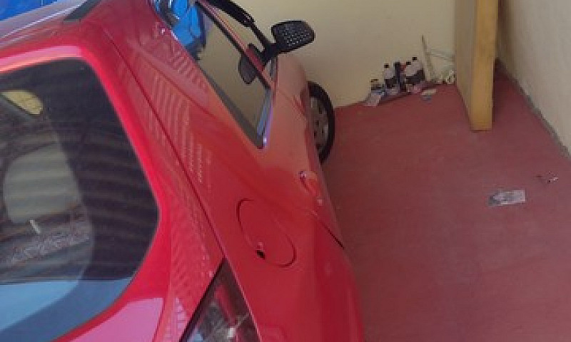 Vendo Carro Celta...