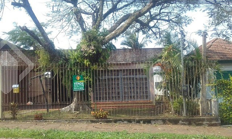 Casa À Venda Com 3 D...