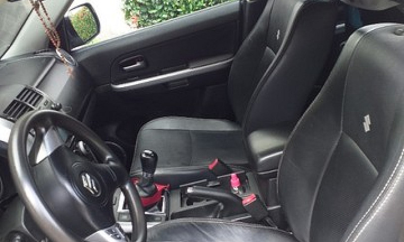 Suzuki Grand Vitara ...