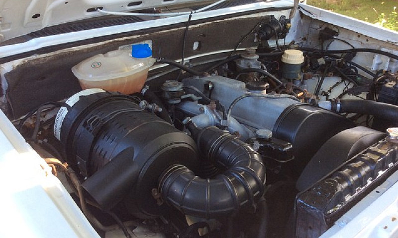  L200 Branca 2001 R$...