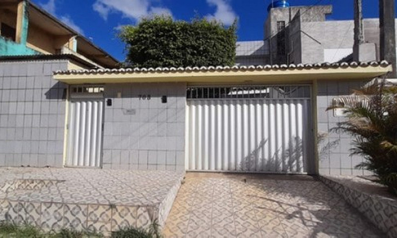 2 Casas (Um Térreo E...