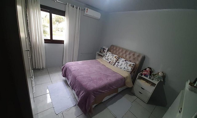 Casa Com 3  Quartos ...