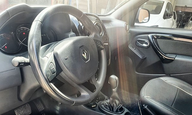 Duster Oroch Dynamiq...