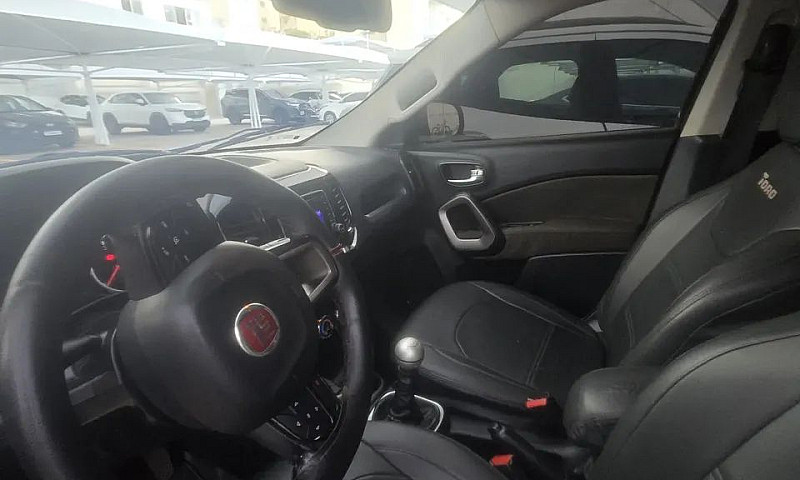 Fiat Toro Freedom 2....