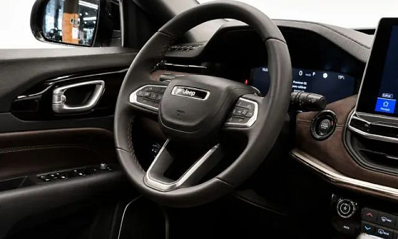 Jeep Commander Overl...