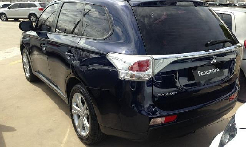 Mitsubishi Outlander...