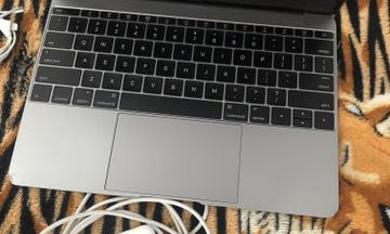 Macbook...