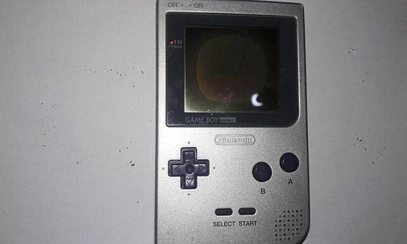 Game Boy Pocket Com ...