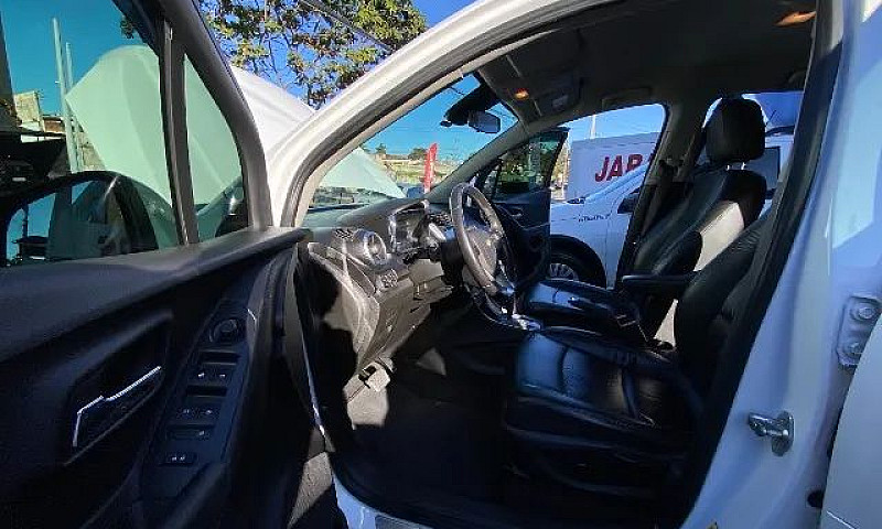 Chevrolet Tracker Lt...