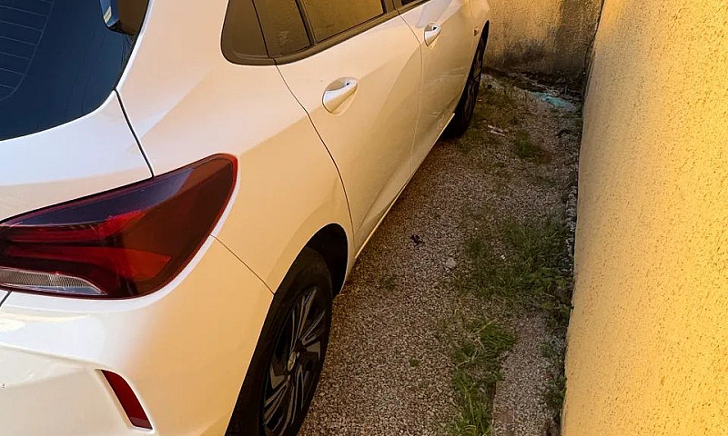Chevrolet Onix Hatch...
